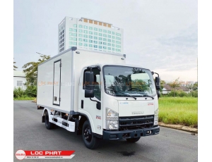 Xe tải Isuzu QKR 270 2.5 tấn Thùng Bảo Ôn