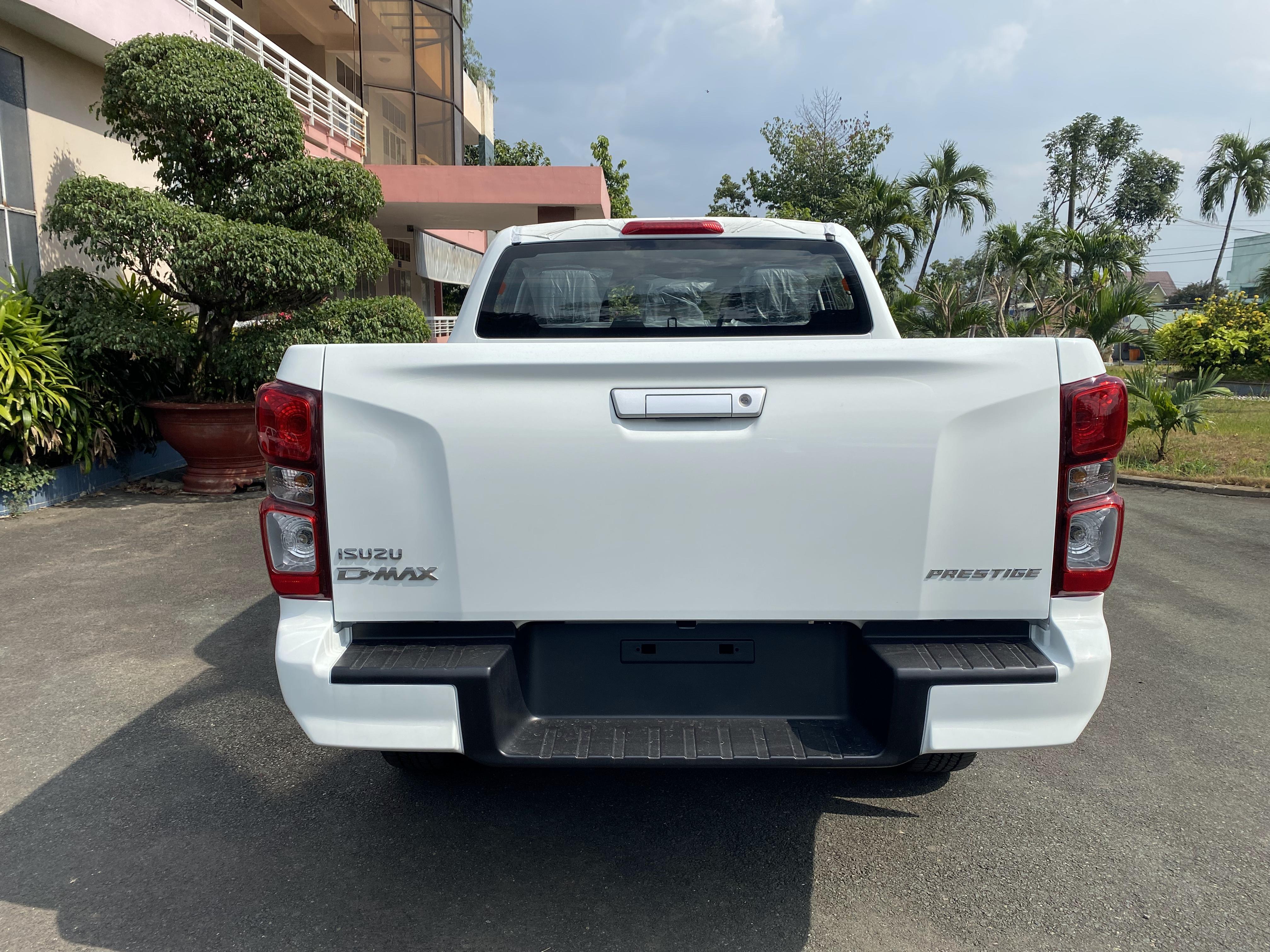 Isuzu D-Max Prestige 1.9 MT