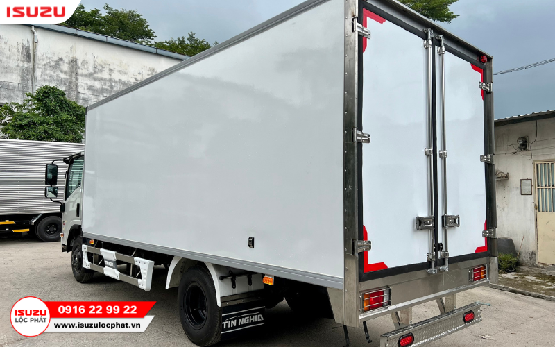 Quy trình đóng thùng của thùng kín composite