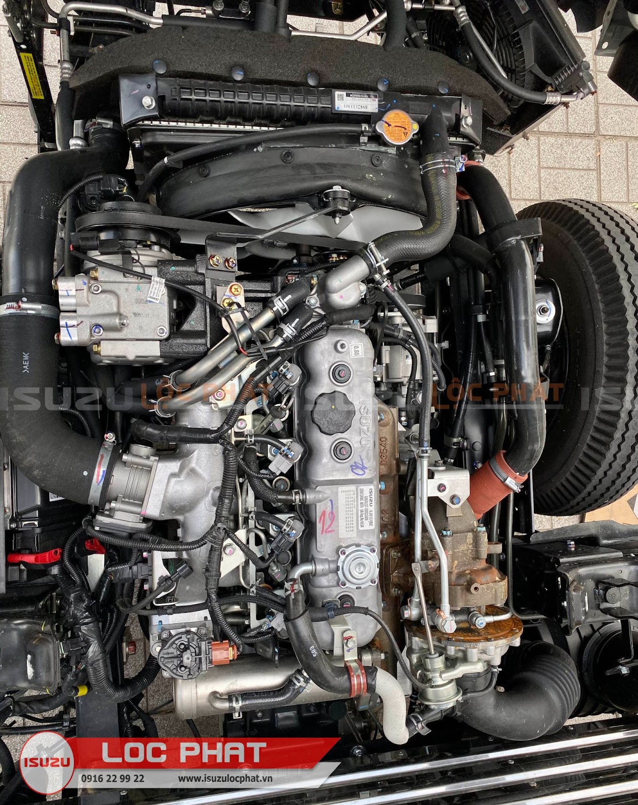 Động cơ xe tải Isuzu QKR 210