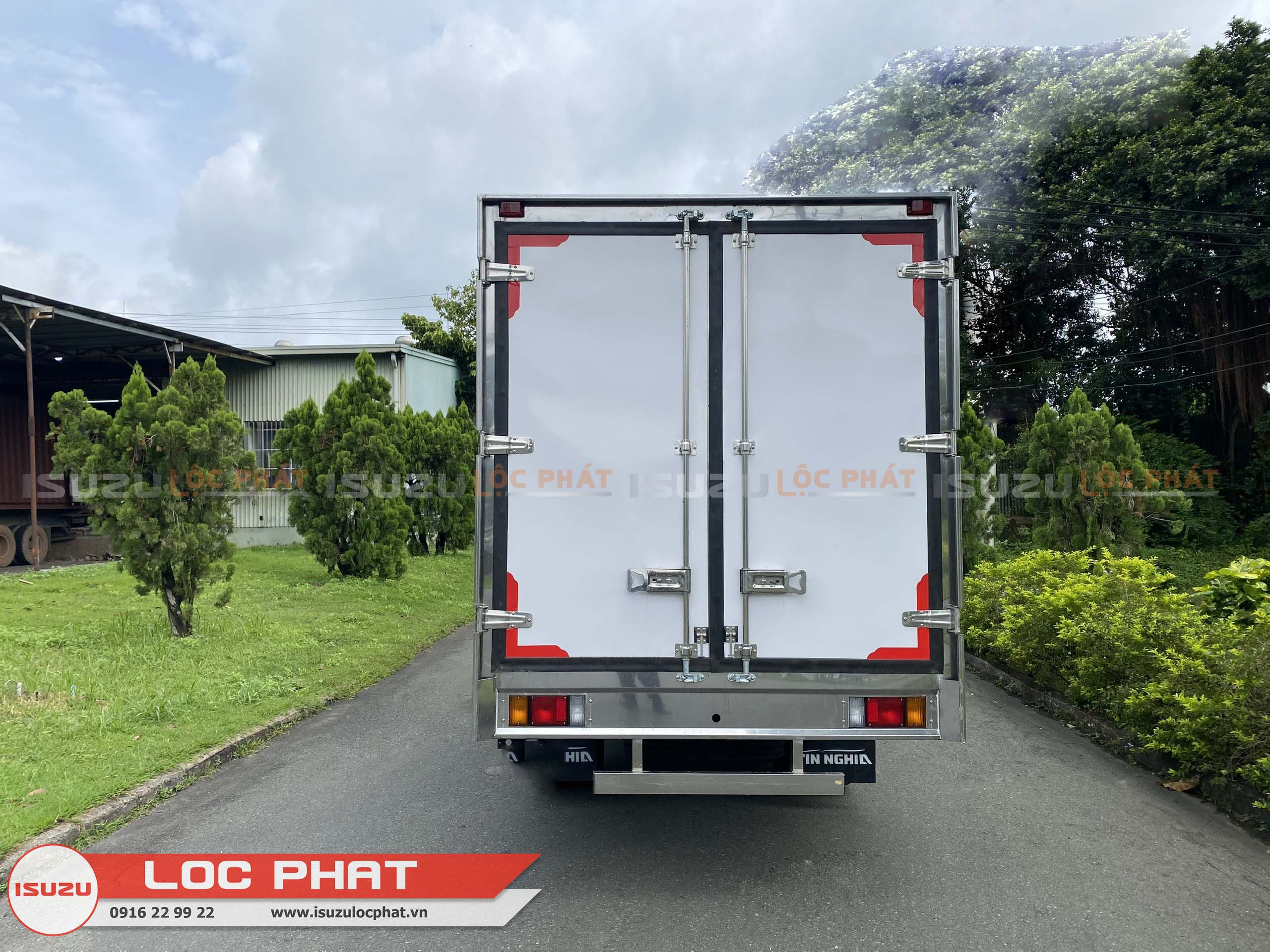 Isuzu Lộc Phát