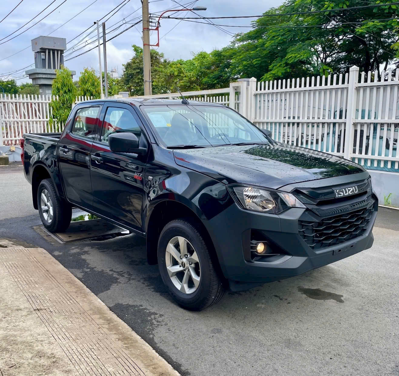 Isuzu Lộc Phát