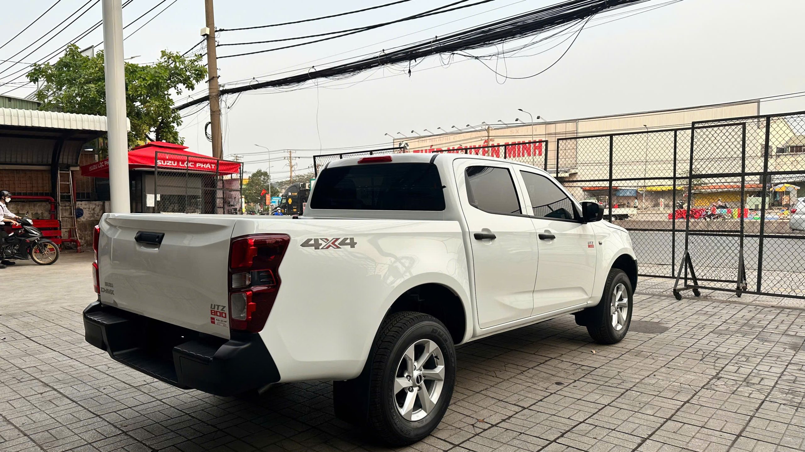 Isuzu Lộc Phát