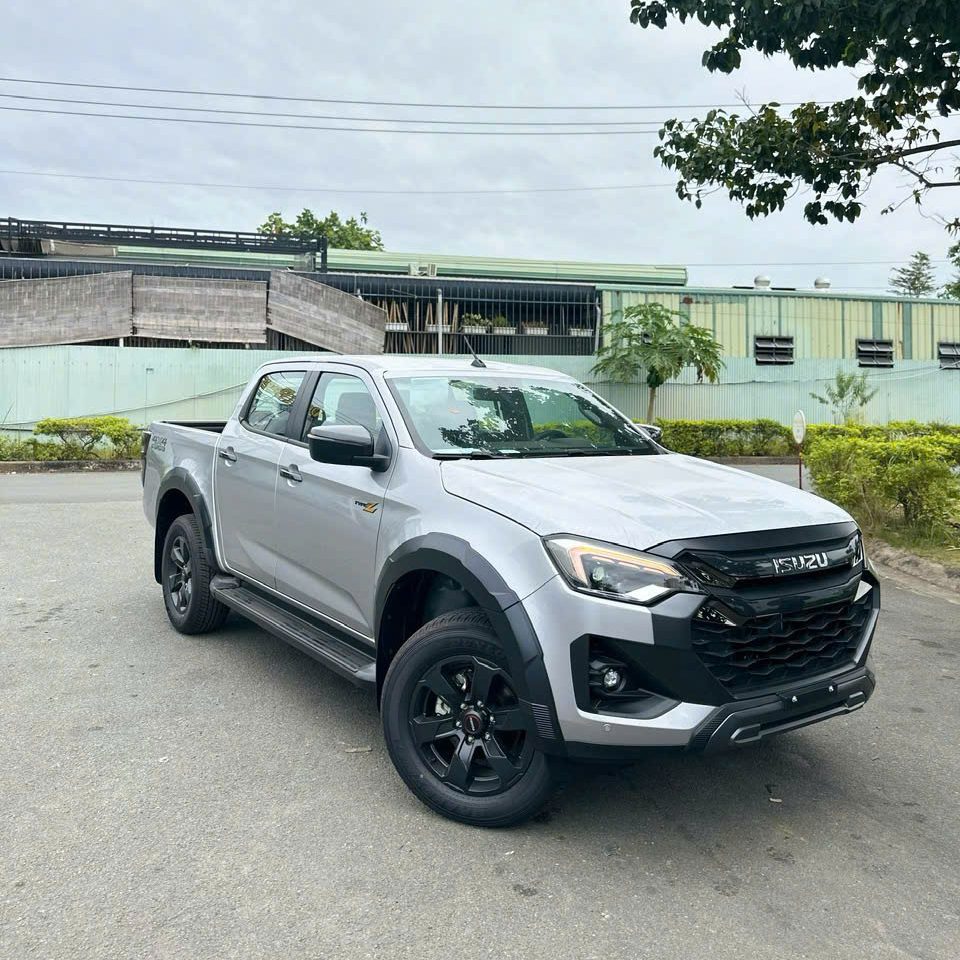 Isuzu Lộc Phát